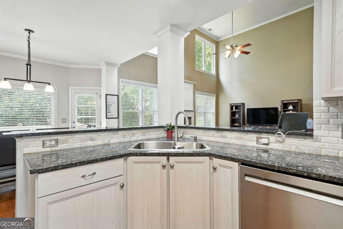 629 Gold Valley Pass Canton - Photo 16