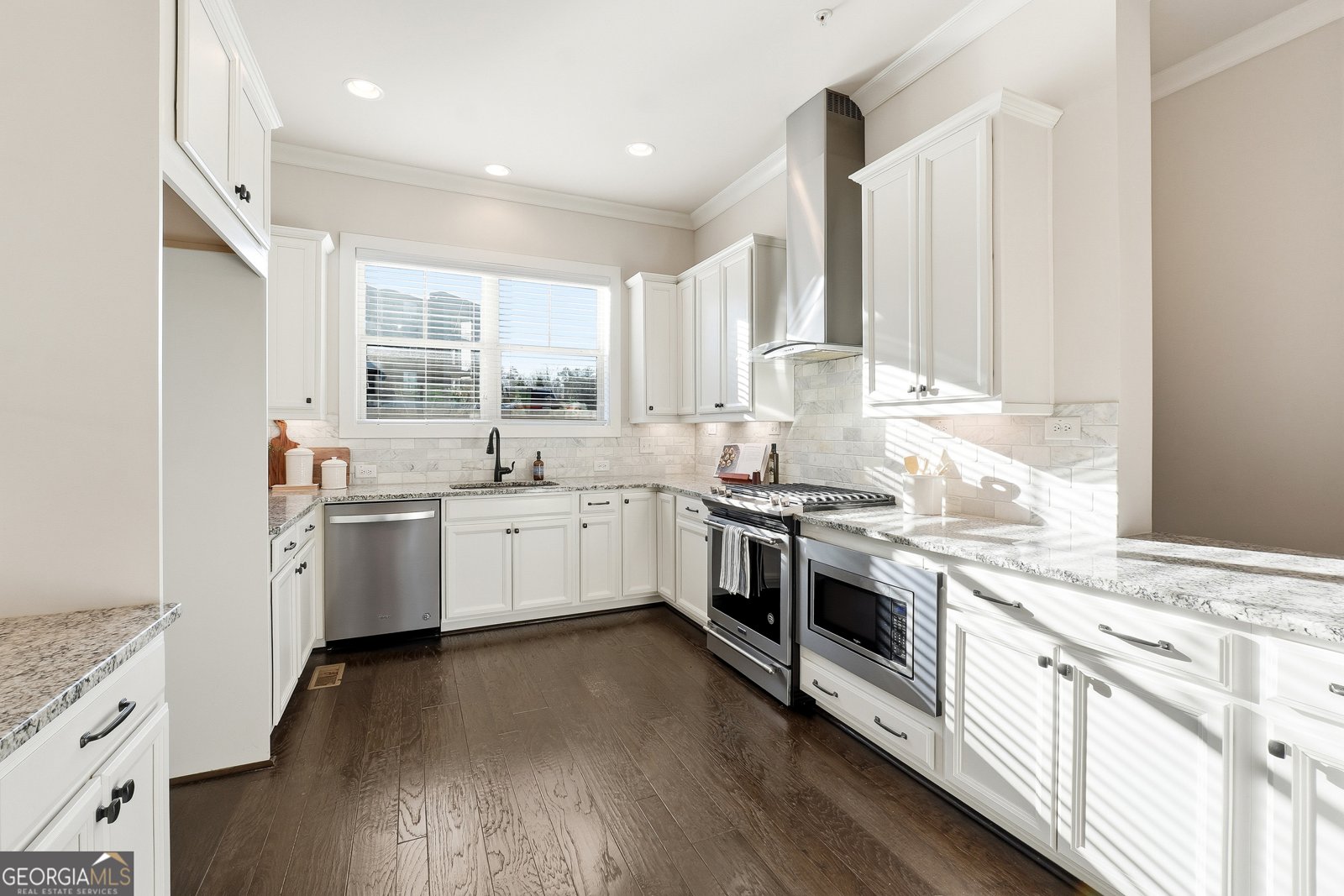 318 Lantana Lane Woodstock - Photo 6