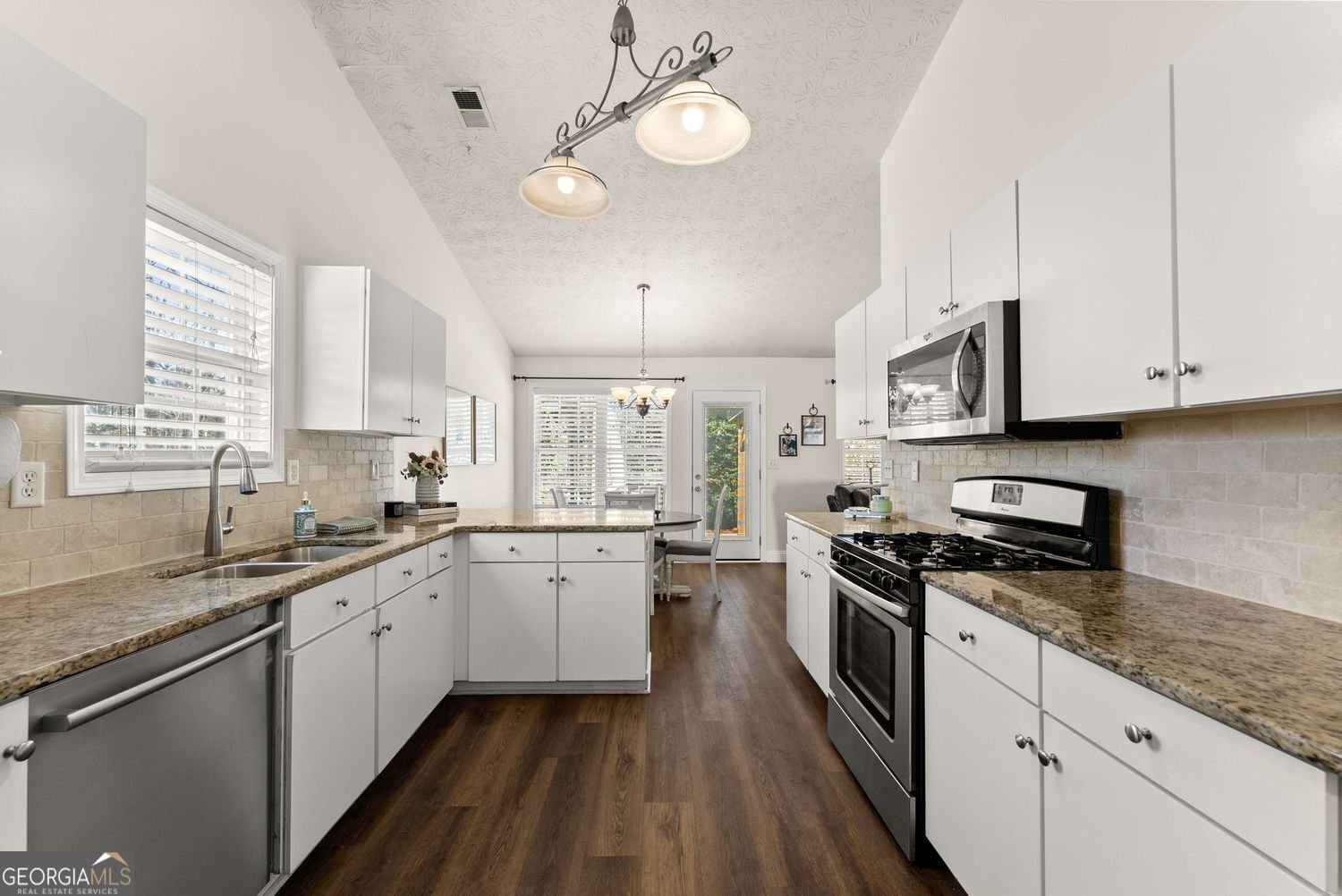 5740 Rolling Meadow Lane Flowery Branch - Photo 13