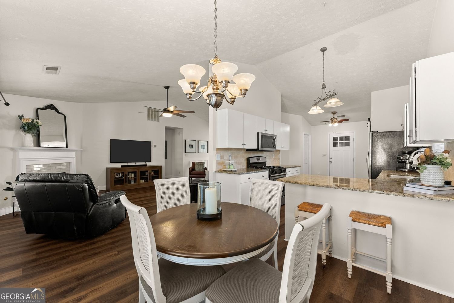 5740 Rolling Meadow Lane Flowery Branch - Photo 16