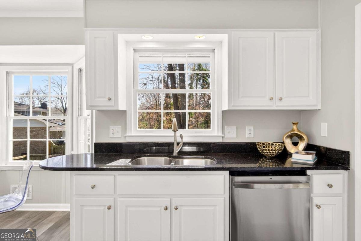 5121 Davantry Drive Atlanta - Photo 13