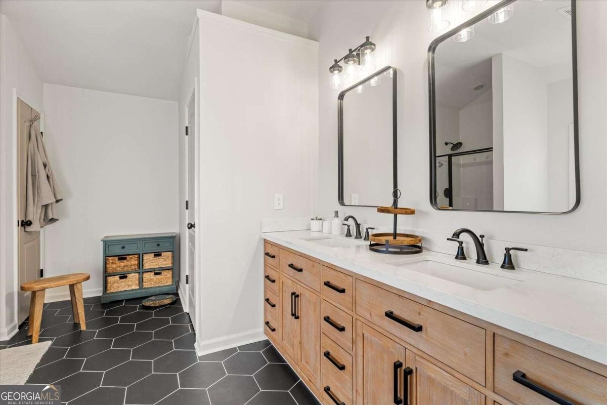 108 Woodview Court Woodstock - Photo 40