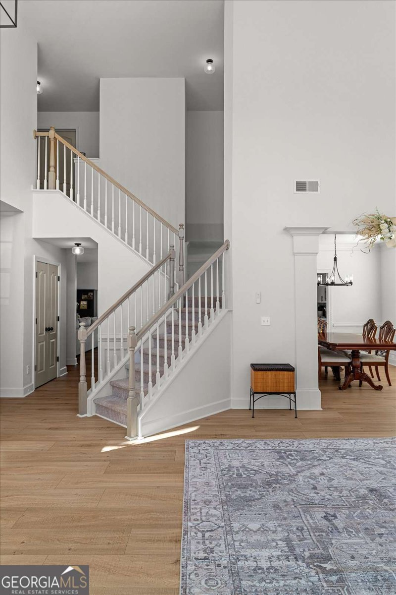 108 Woodview Court Woodstock - Photo 8