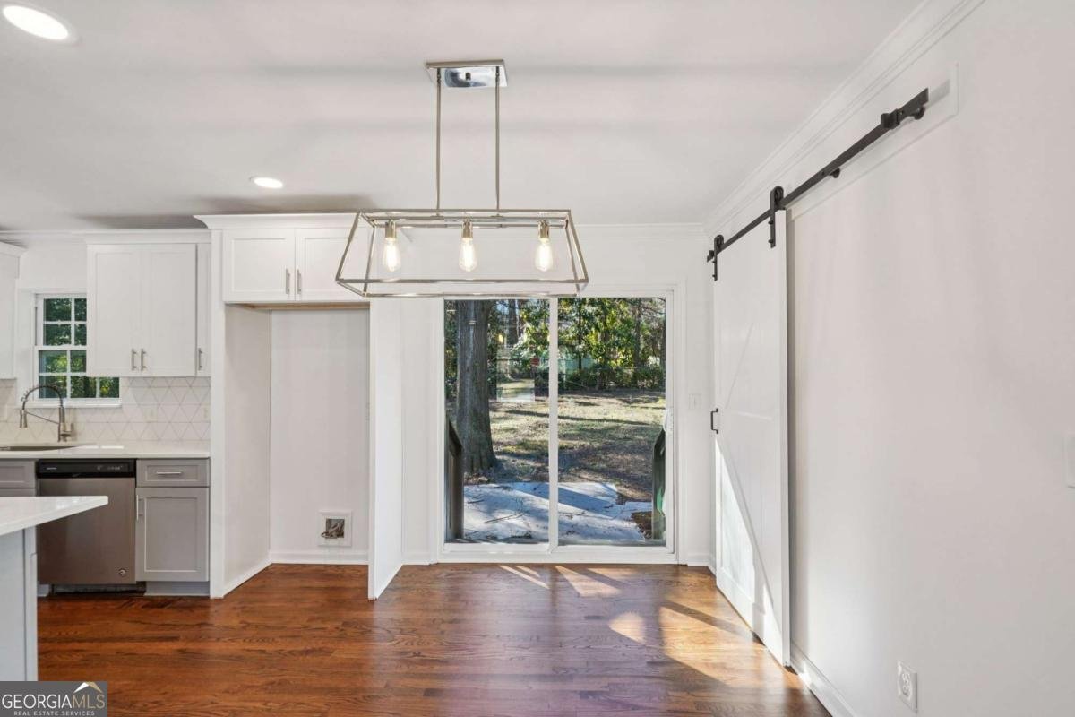 2198 Lower Roswell Road Marietta - Photo 10