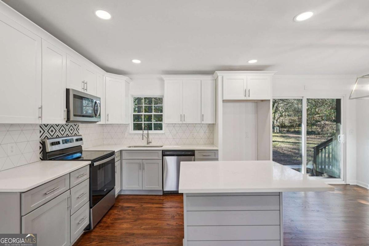 2198 Lower Roswell Road Marietta - Photo 9