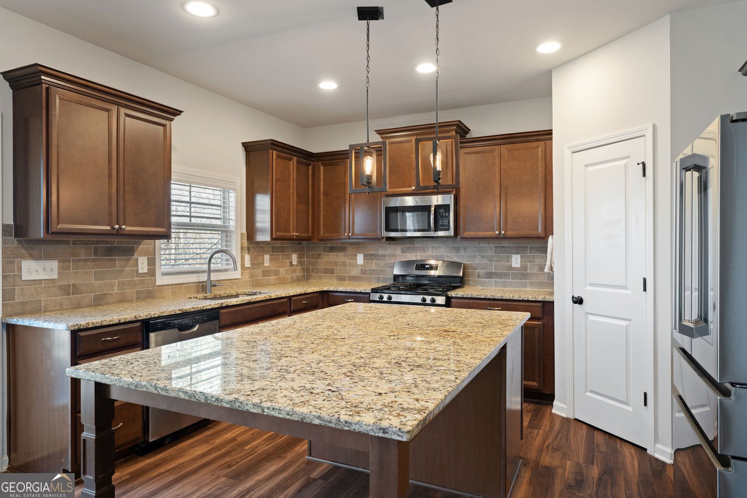 9240 Hollywood Drive Gainesville - Photo 13