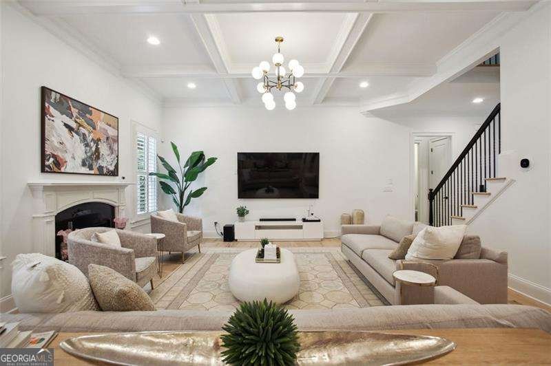 525 FOREST HILLS Drive Atlanta - Photo 9