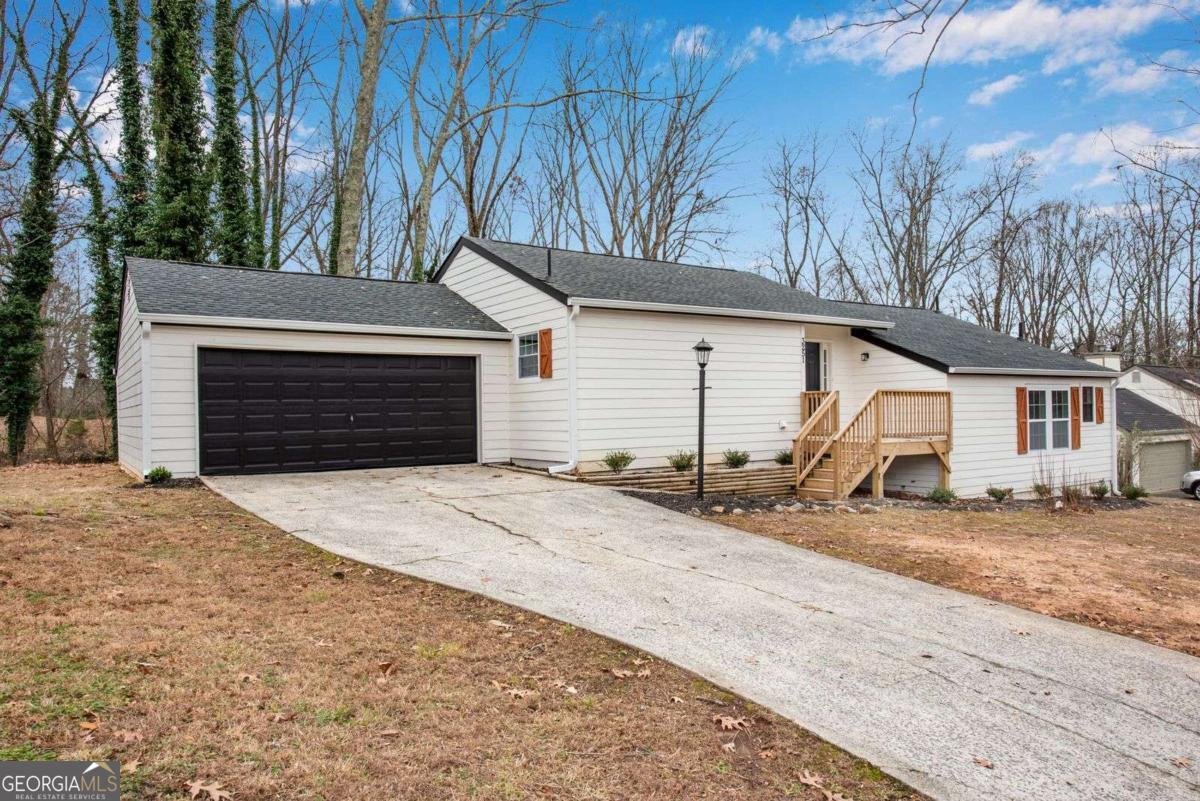 3251 Stoney Acres Drive Kennesaw - Photo 1