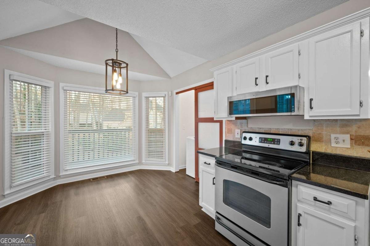 703 Players Court Woodstock - Photo 13