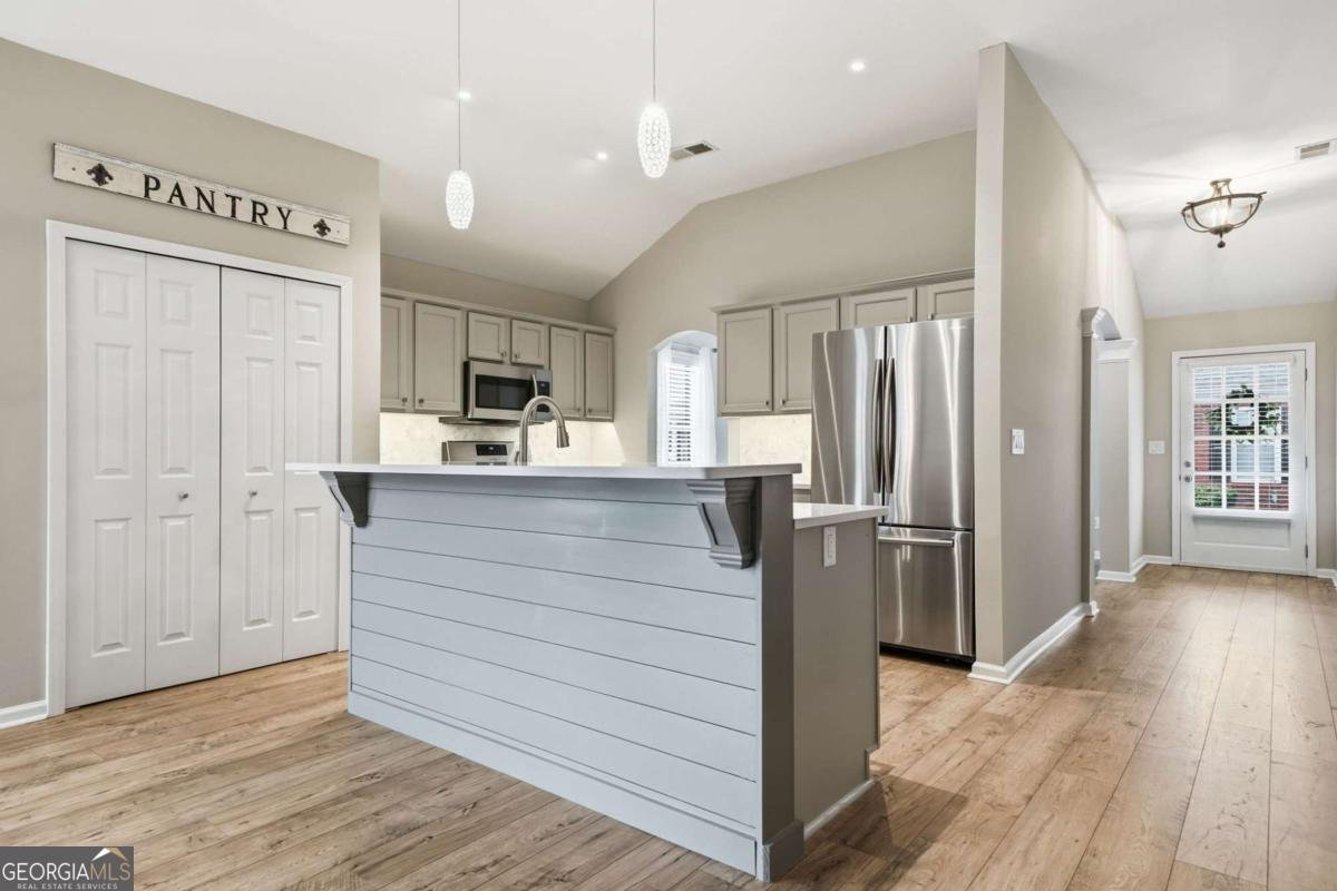 102 Courtyard Lane Woodstock - Photo 13