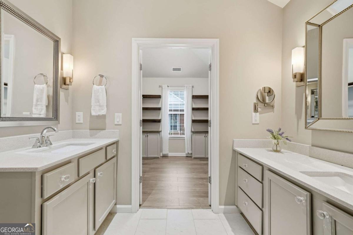 102 Courtyard Lane Woodstock - Photo 32