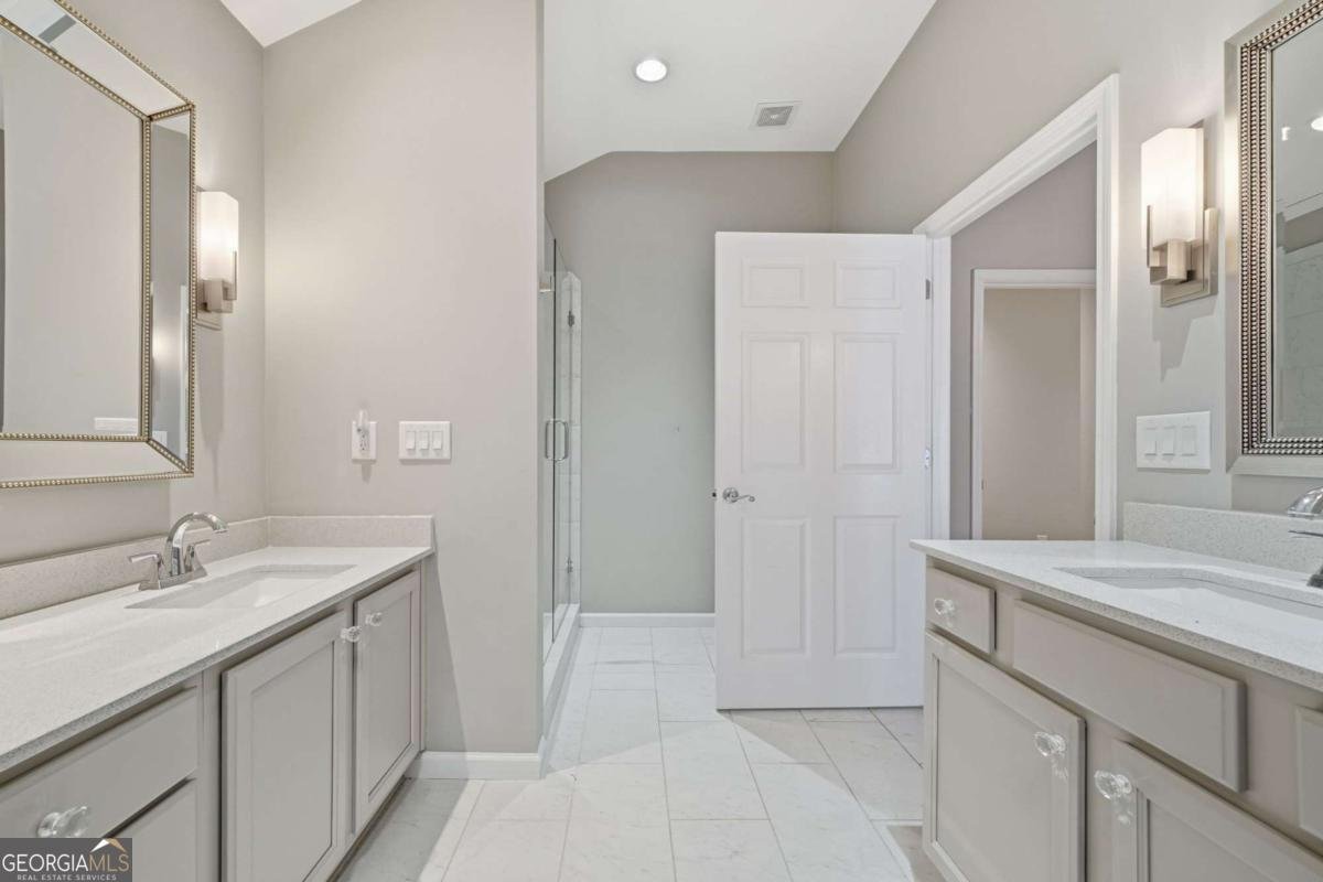 102 Courtyard Lane Woodstock - Photo 33