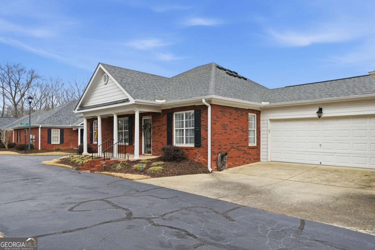 102 Courtyard Lane Woodstock - Photo 39