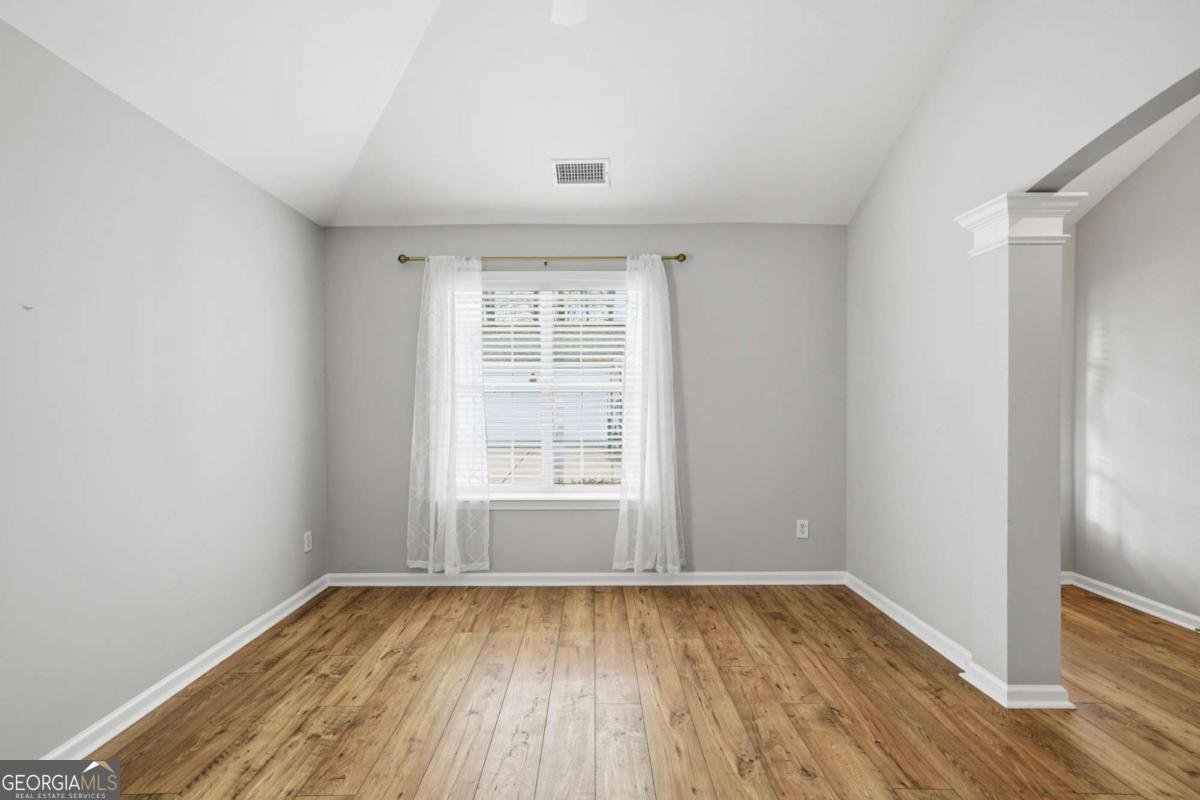 102 Courtyard Lane Woodstock - Photo 6