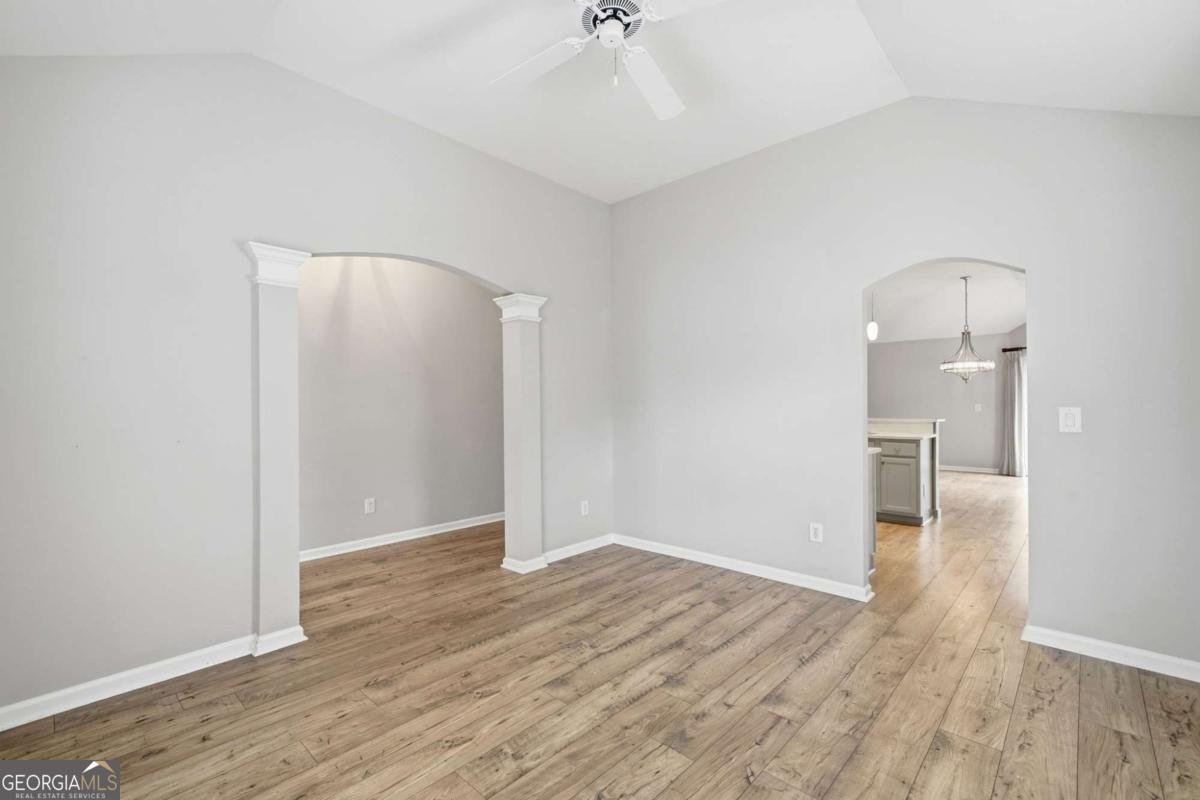 102 Courtyard Lane Woodstock - Photo 8