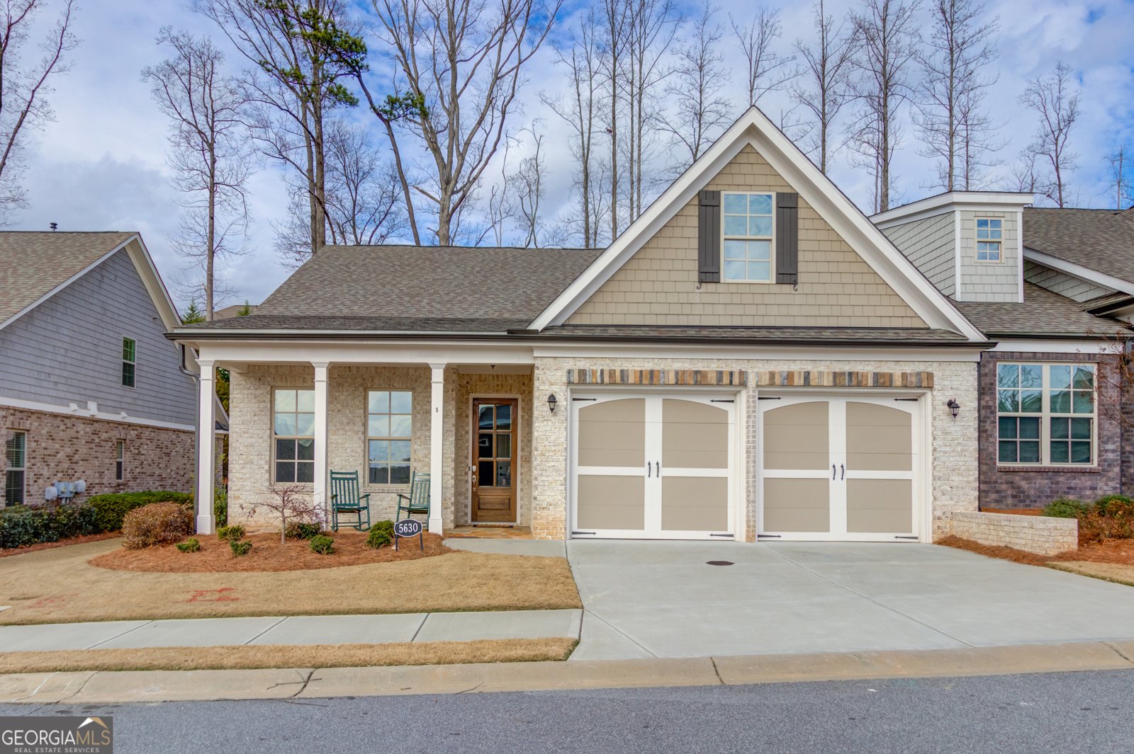 5630 overlook club Circle Suwanee - Photo 1