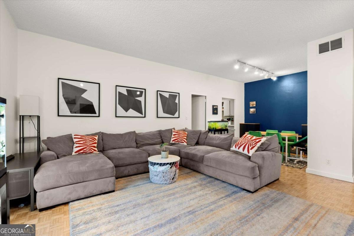 3060 Pharr Court Atlanta - Photo 1