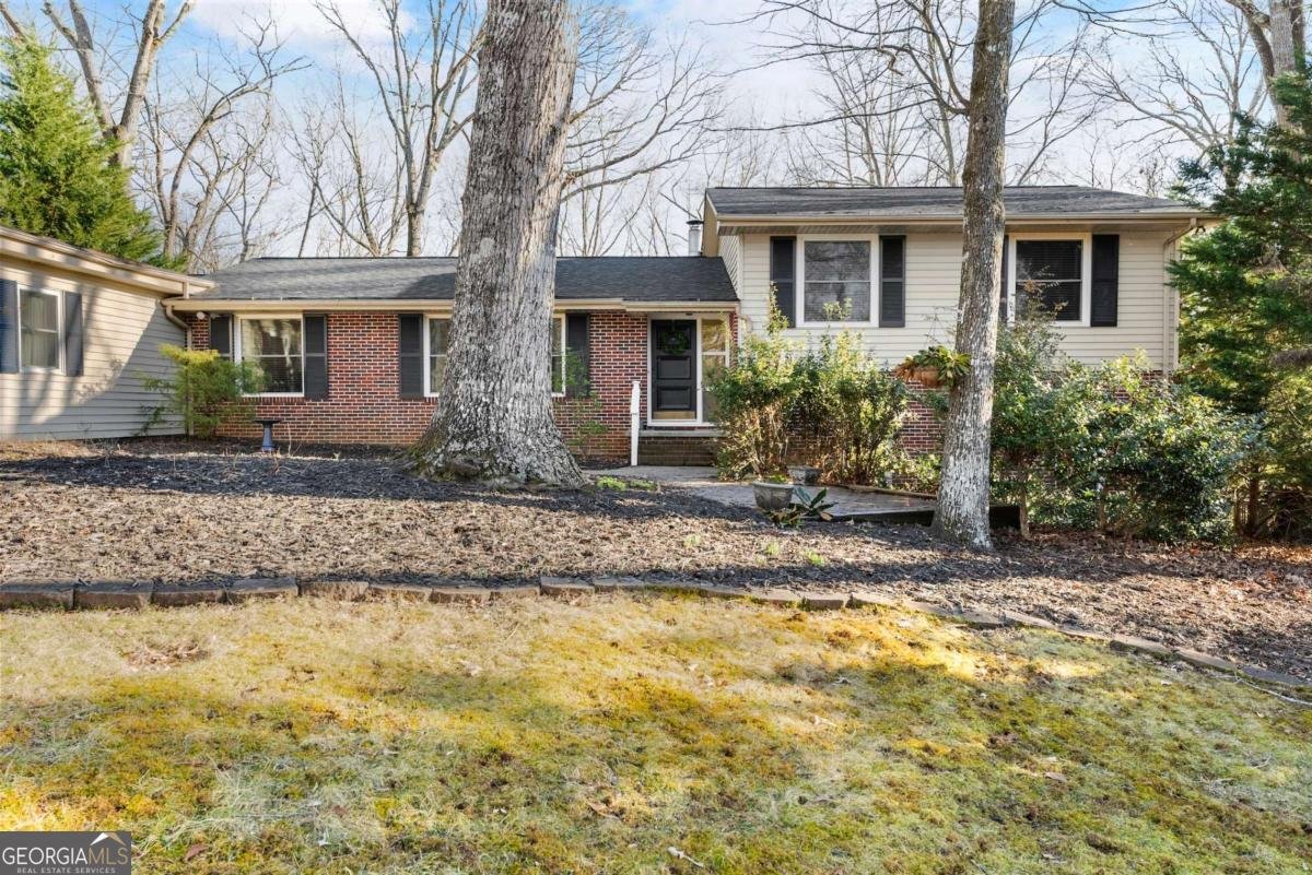 825 Beverly Drive Gainesville - Photo 1