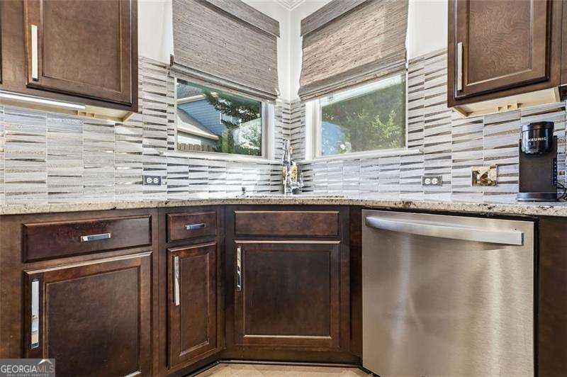 4315 Jeston Court Cumming - Photo 12