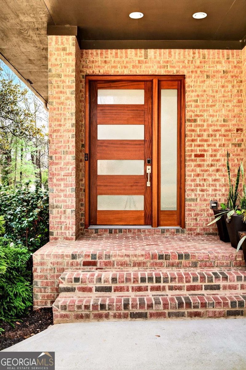 1155 Mcconnell Drive Decatur - Photo 6