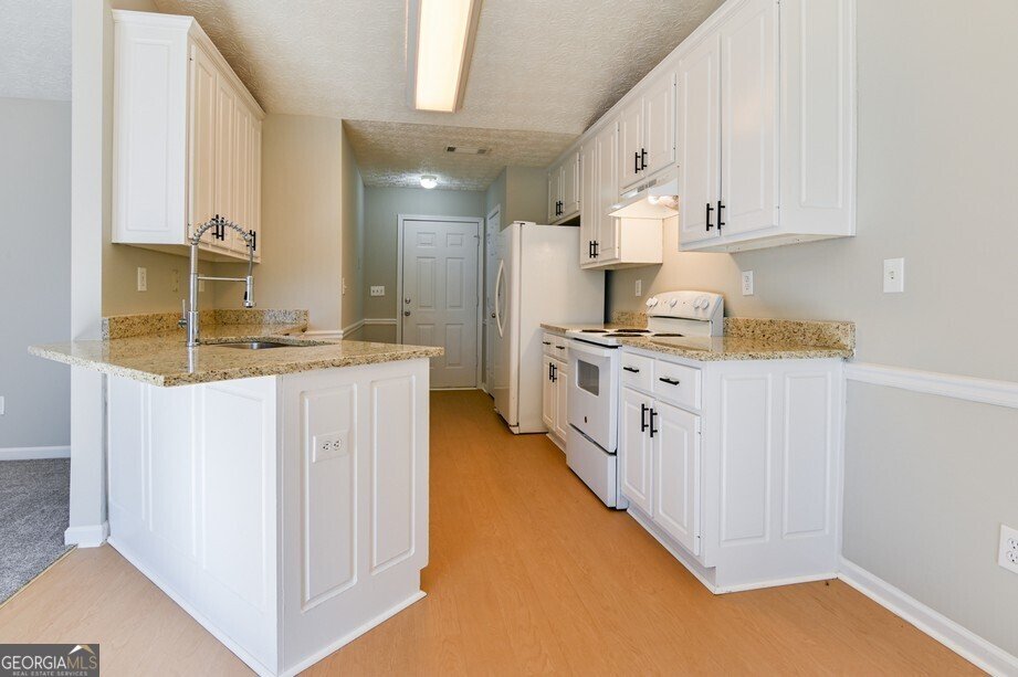 40 Crooked Creek Drive Covington - Photo 6