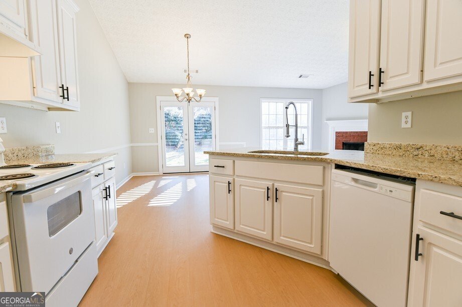 40 Crooked Creek Drive Covington - Photo 8