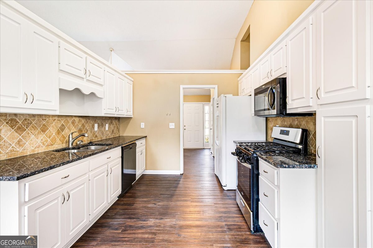 7810 Wynfield Circle Cumming - Photo 14