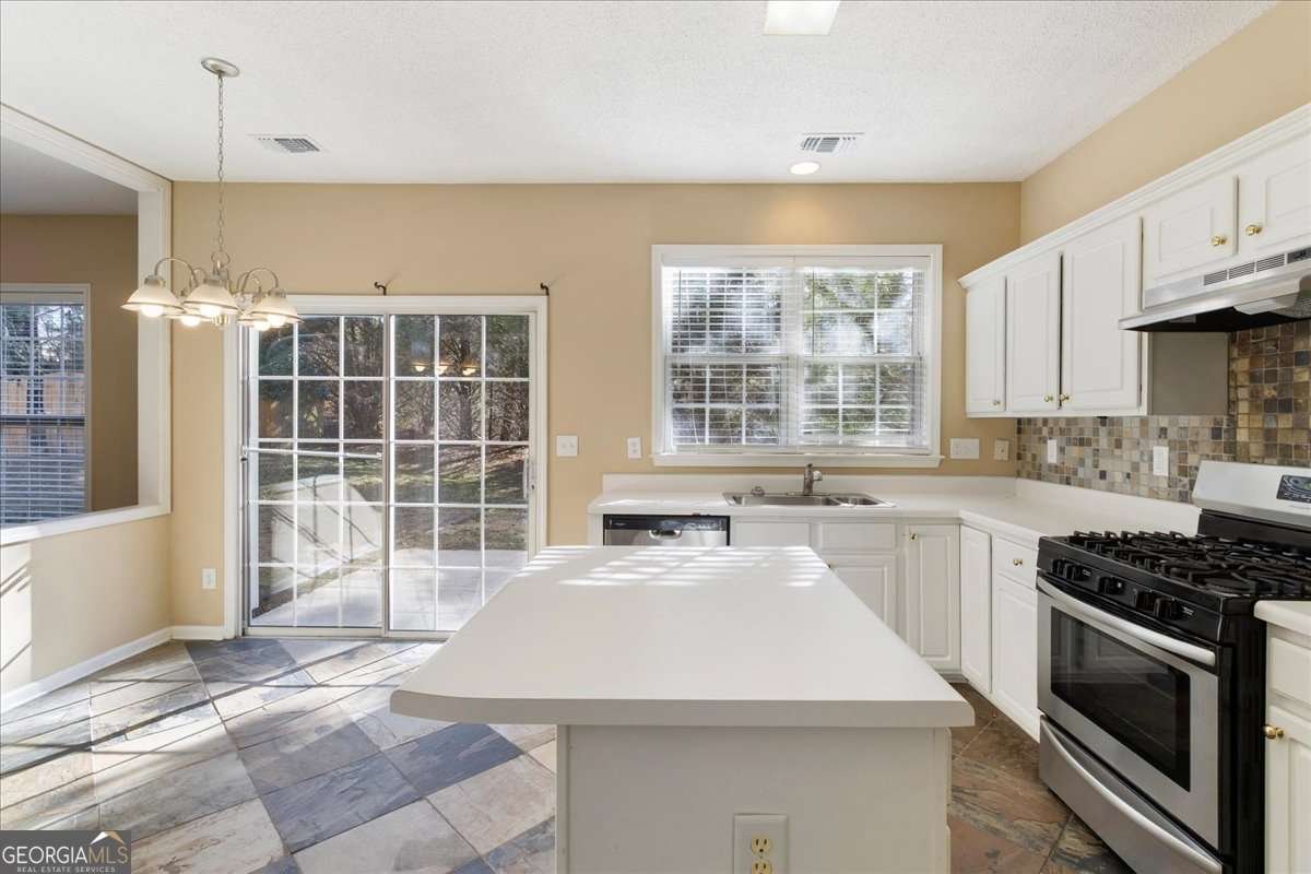 607 Wallnut Hall Trail Woodstock - Photo 10