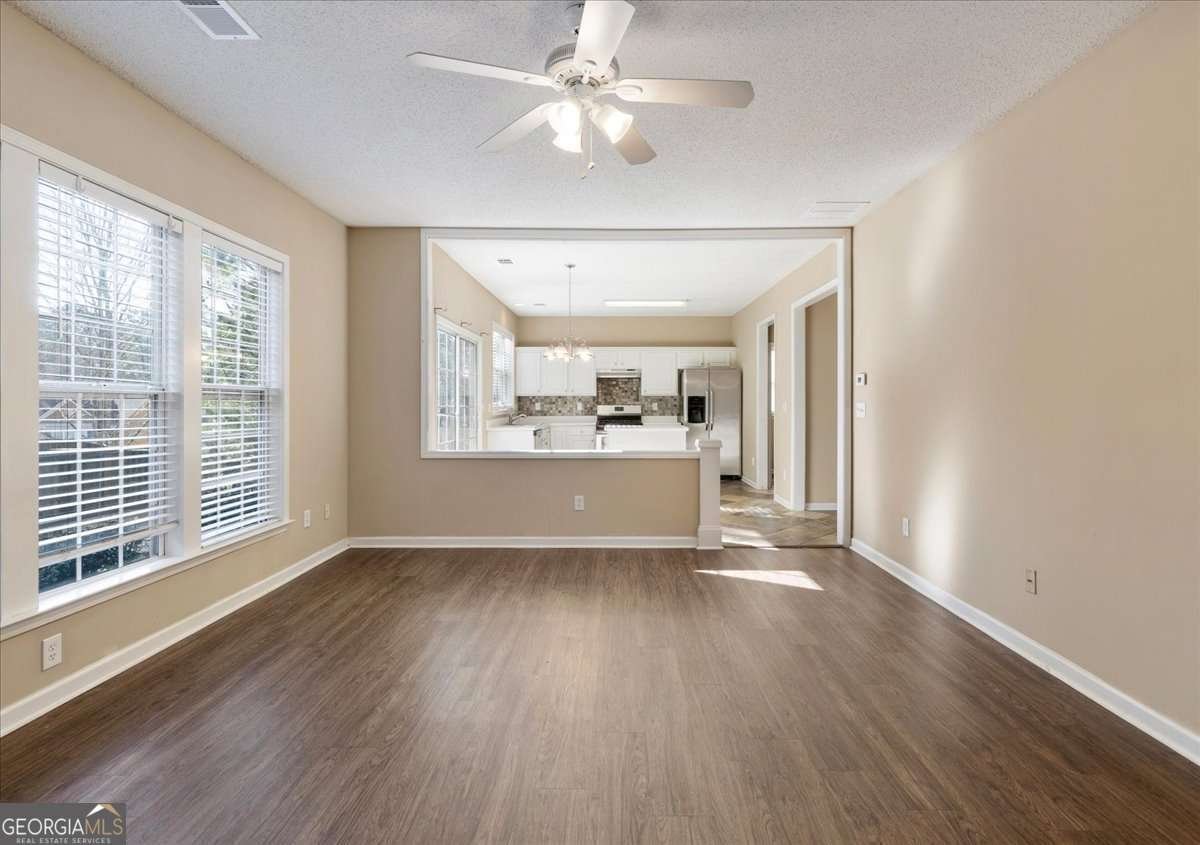 607 Wallnut Hall Trail Woodstock - Photo 14