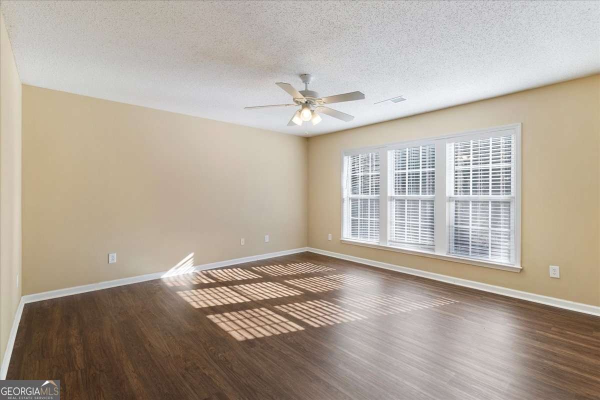 607 Wallnut Hall Trail Woodstock - Photo 16