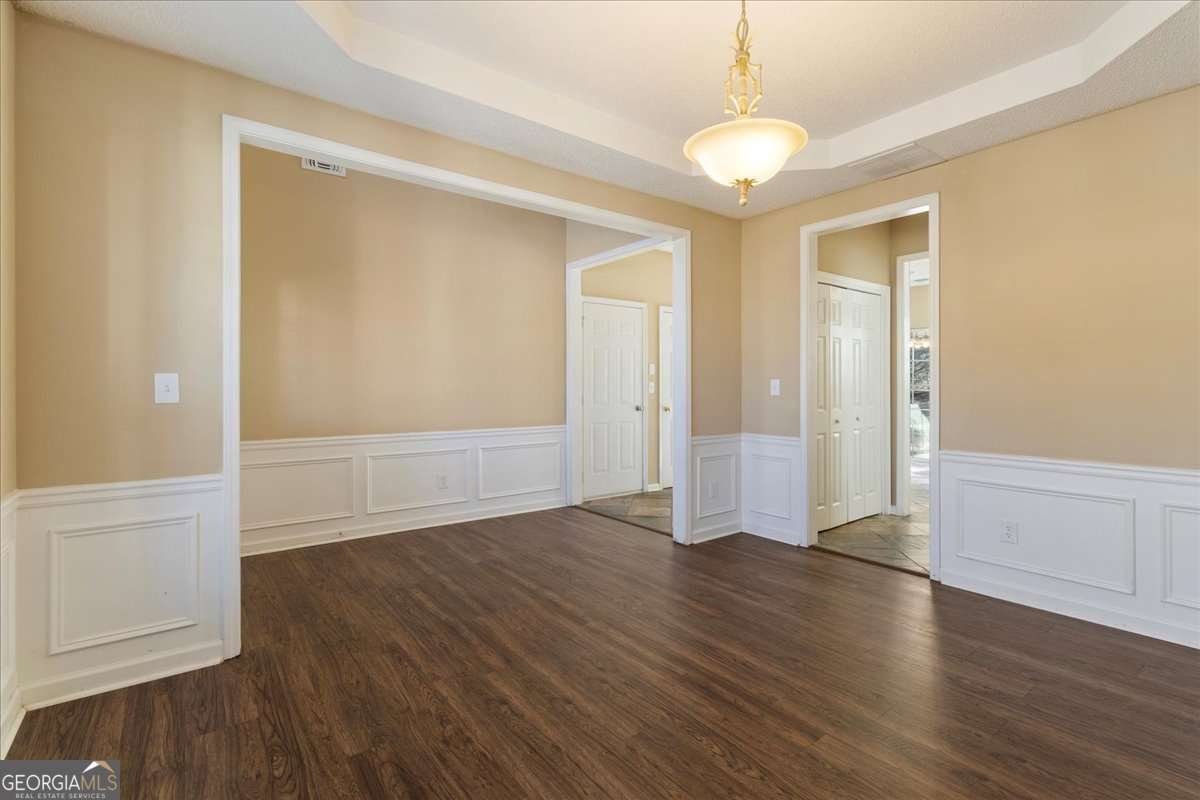 607 Wallnut Hall Trail Woodstock - Photo 6