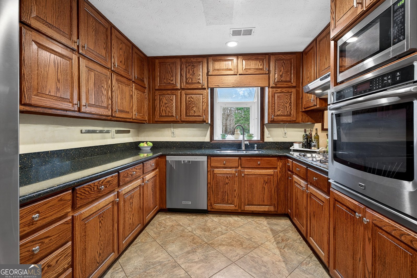 135 Ken Circle Fayetteville - Photo 12