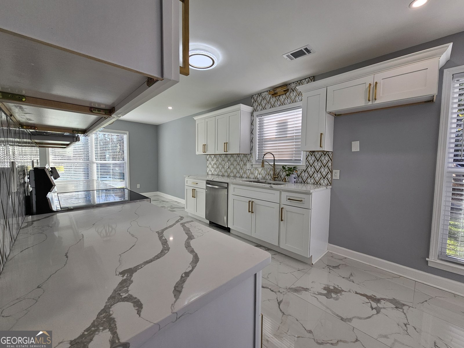 391 Park Ridge Circle Riverdale - Photo 15