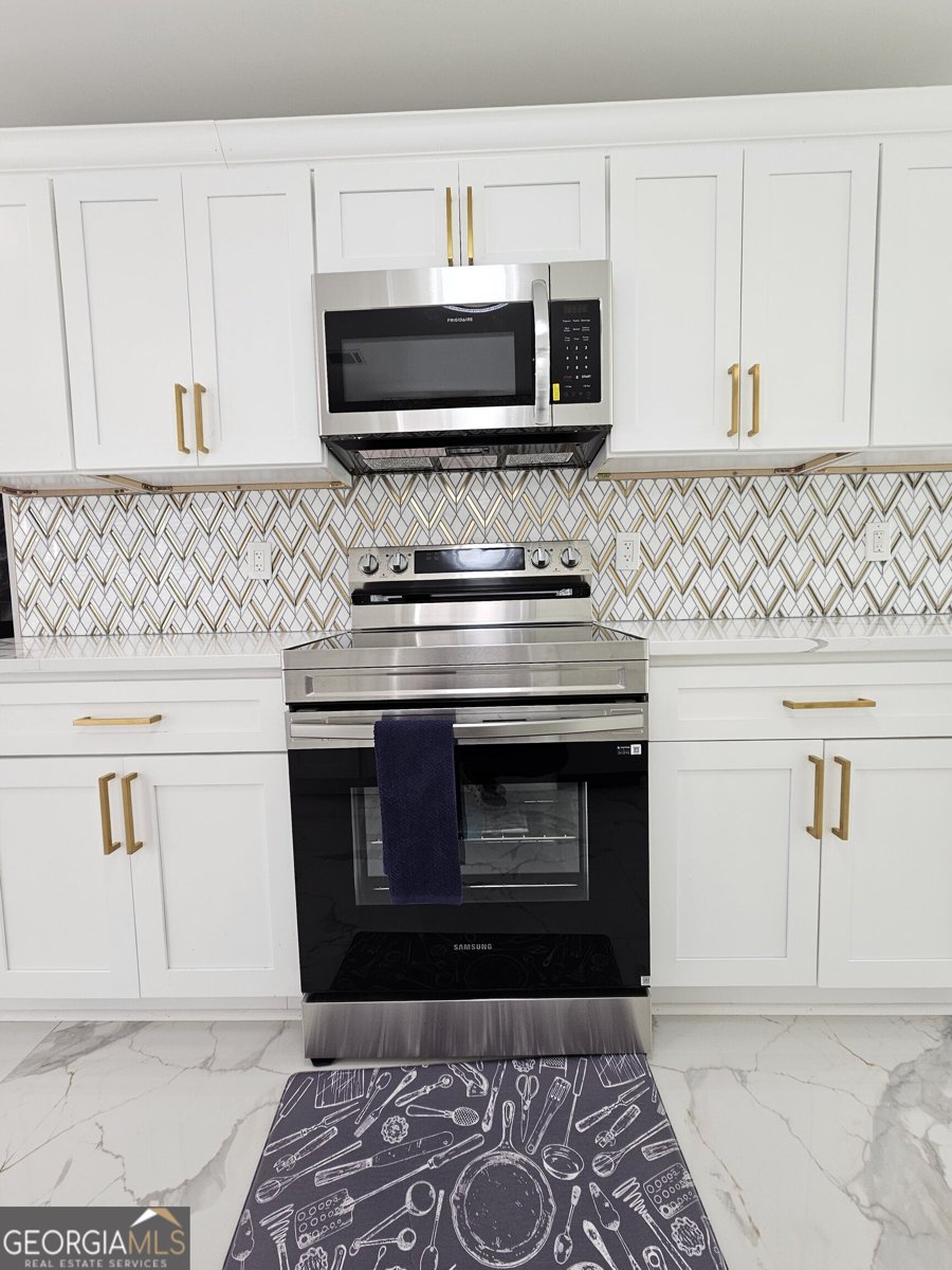 391 Park Ridge Circle Riverdale - Photo 17