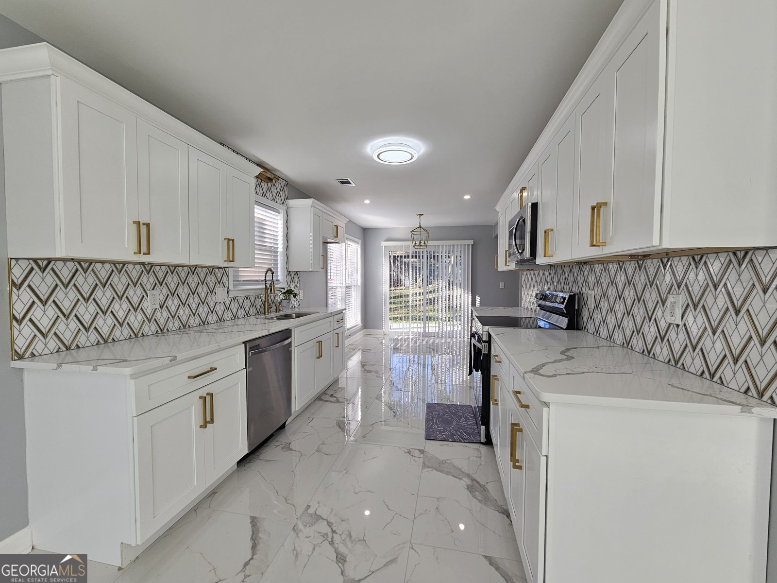 391 Park Ridge Circle Riverdale - Photo 22