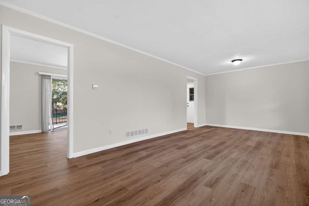 239 Andrea Circle Lilburn - Photo 8