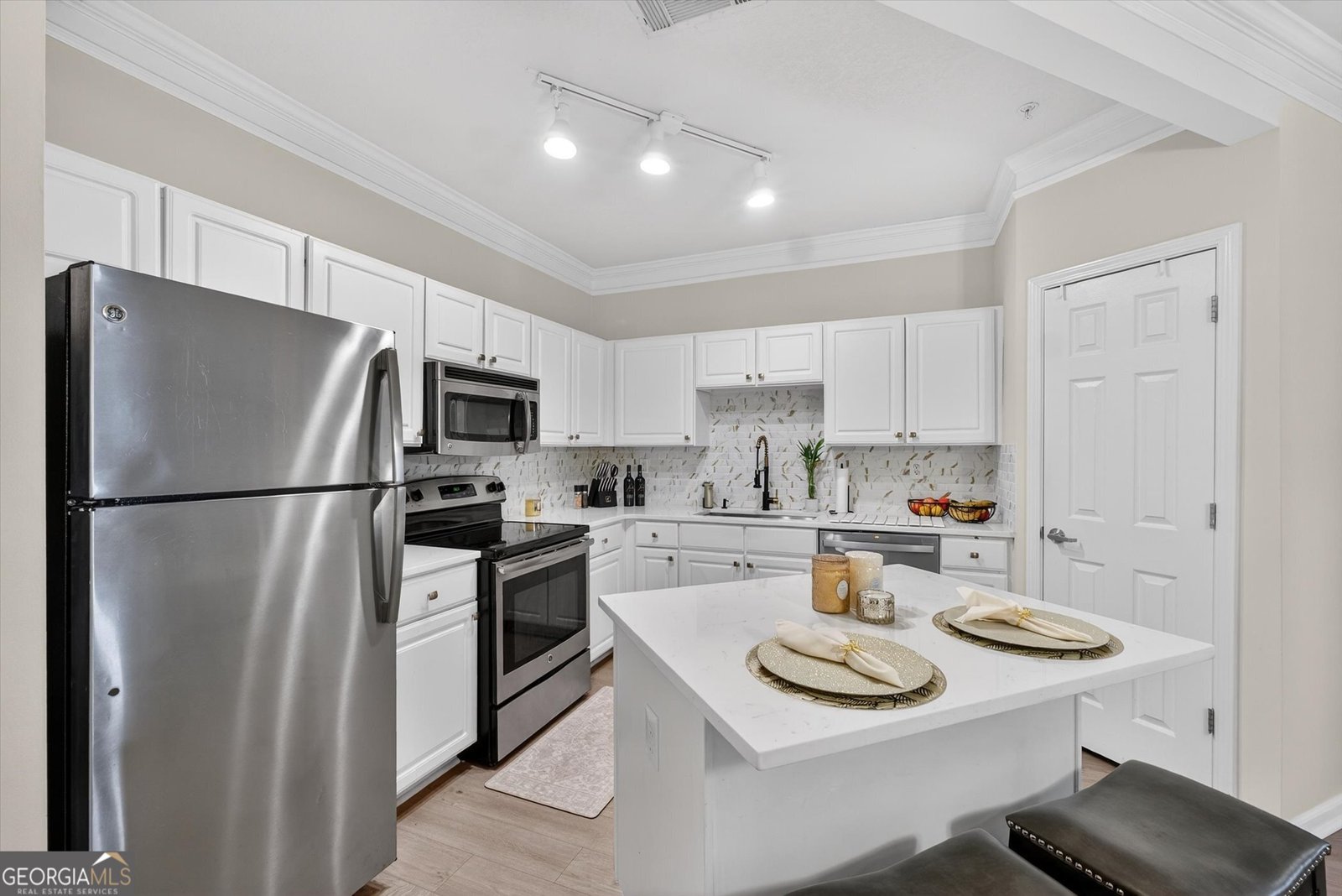 1850 Cotillion Dr Dunwoody - Photo 11