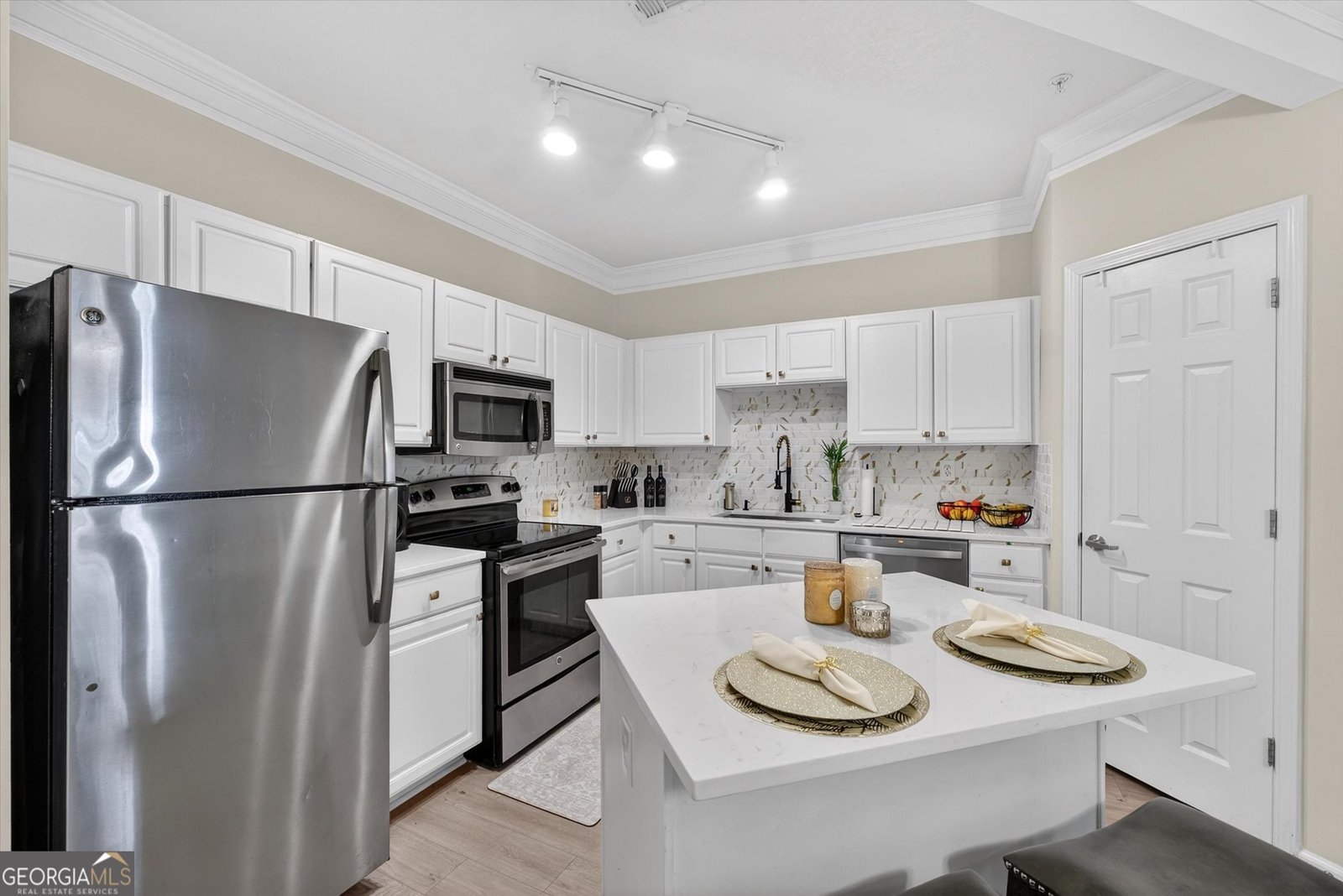 1850 Cotillion Dr Dunwoody - Photo 12