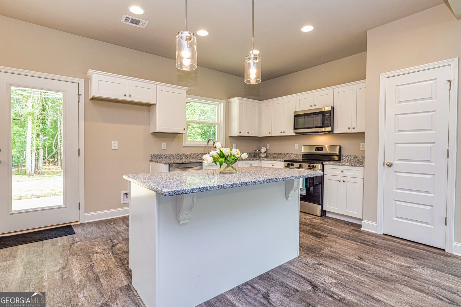 336 Barnetts Bridge Rd Jackson - Photo 17