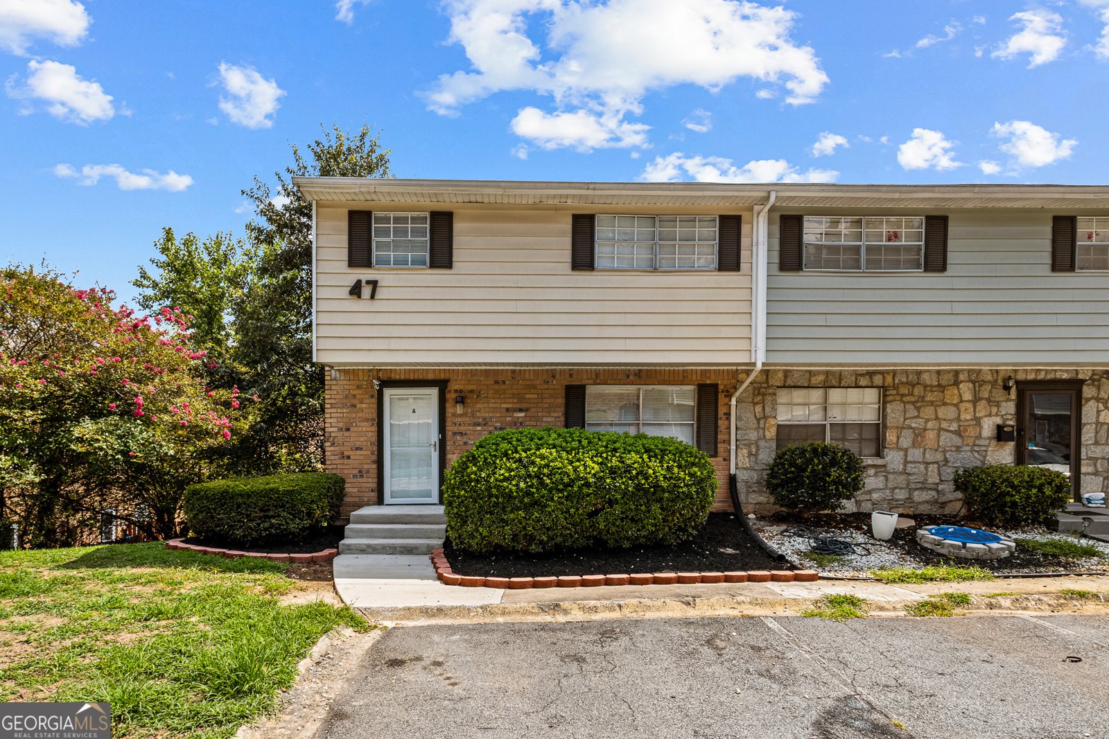 4701 Flat Shoals Road Union City - Photo 1