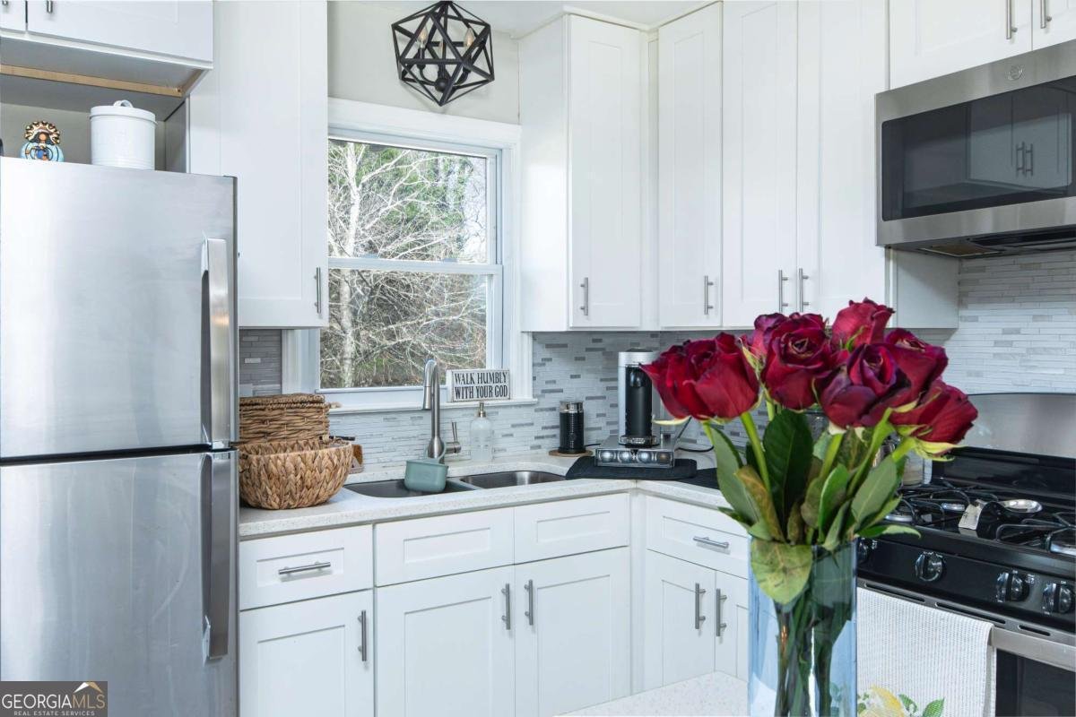 2356 Wynona Drive Marietta - Photo 7