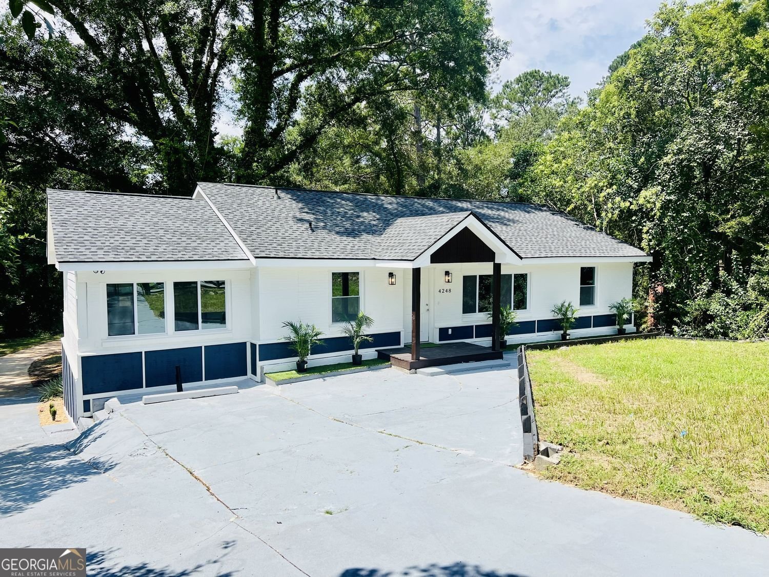 4248 Yates Drive Columbus - Photo 1