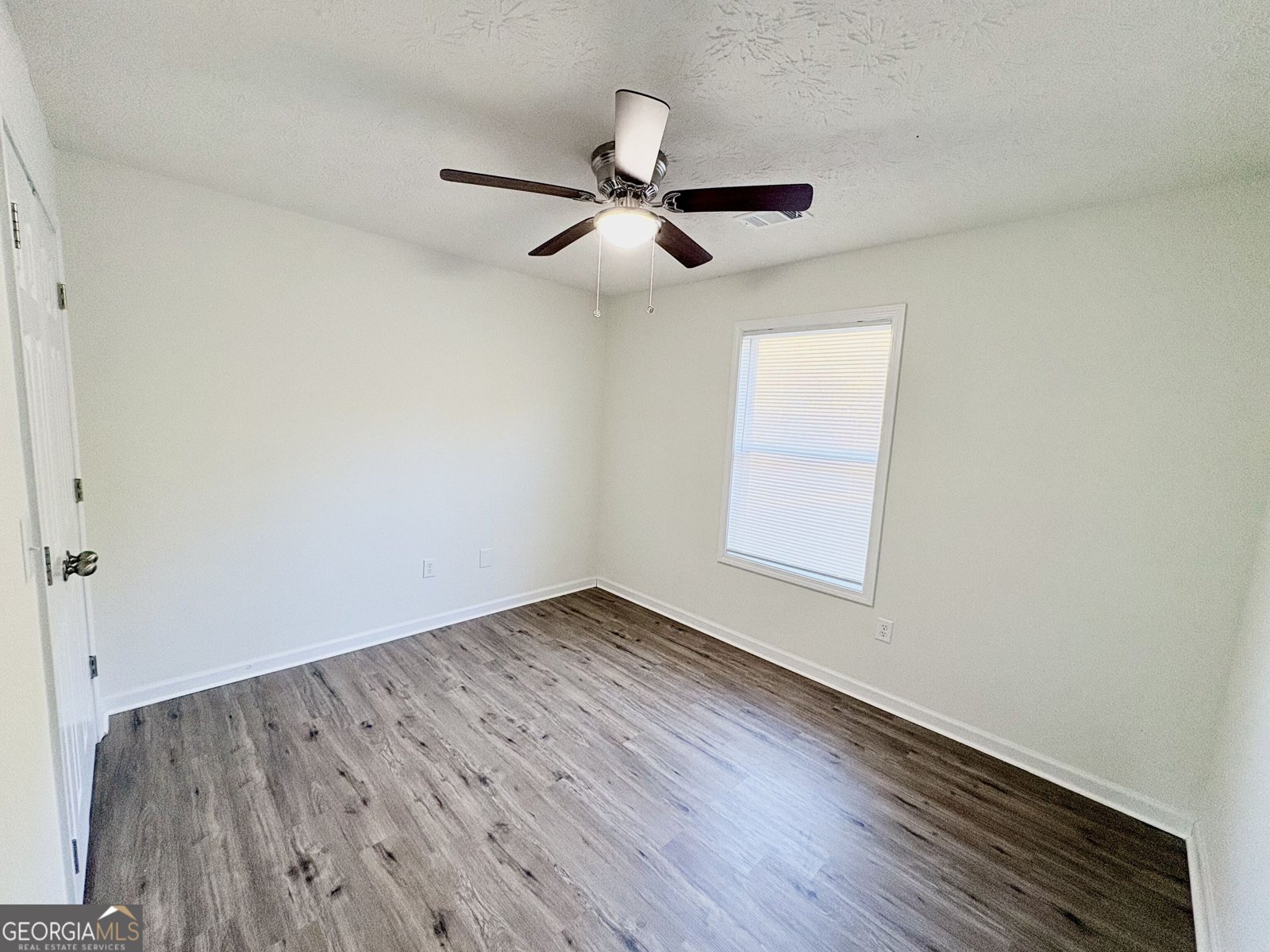 1360 Hill Street Comer - Photo 10