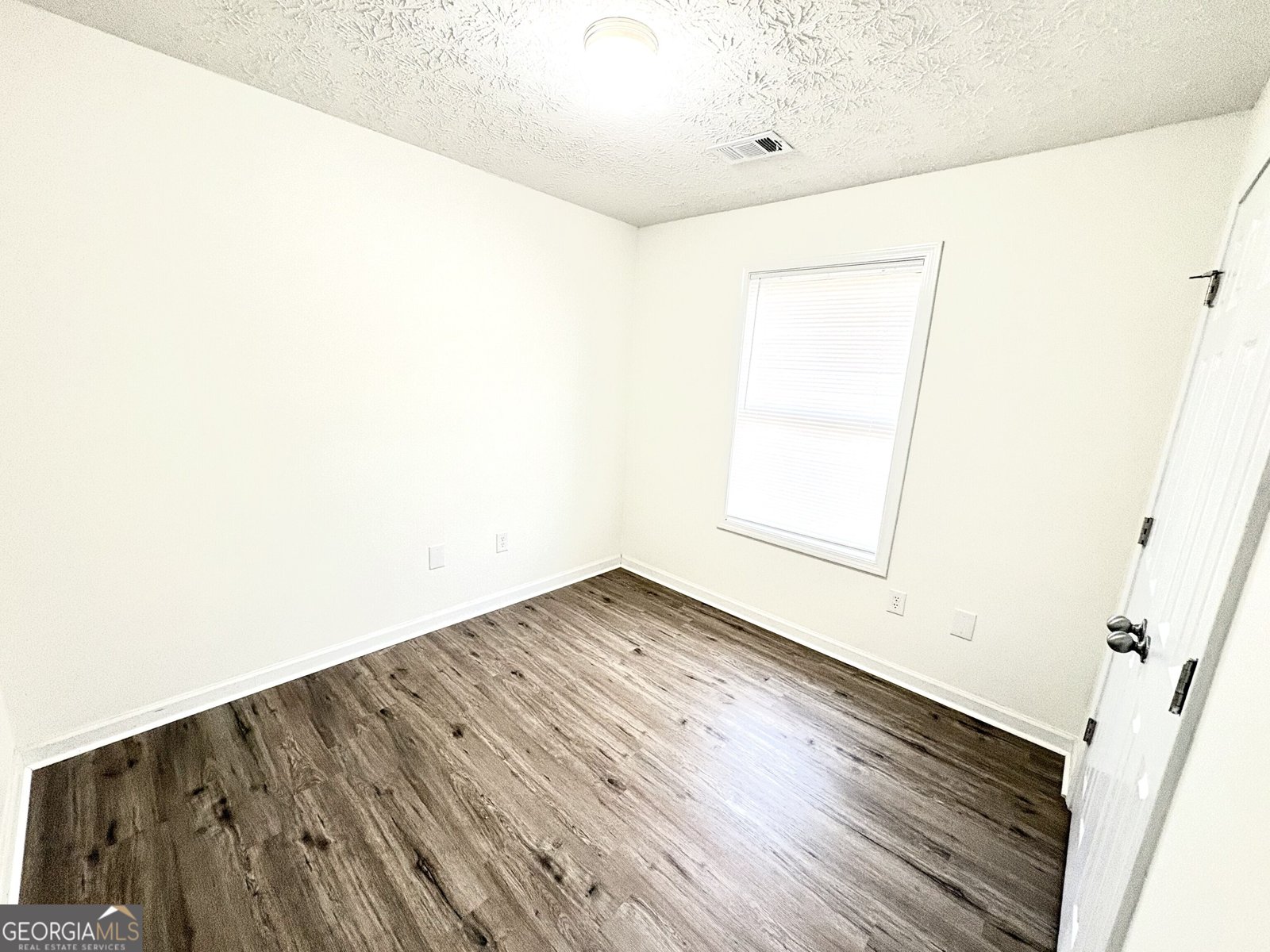 1360 Hill Street Comer - Photo 11