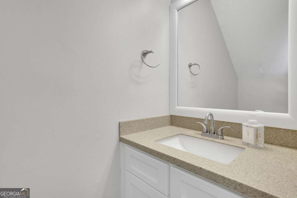 9165 Nesbit Ferry Road Alpharetta - Photo 16