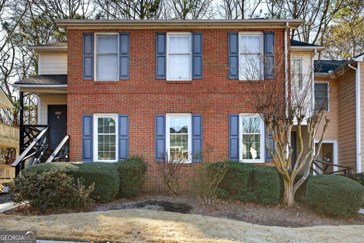 6550 Deerings Lane Peachtree Corners - Photo 1