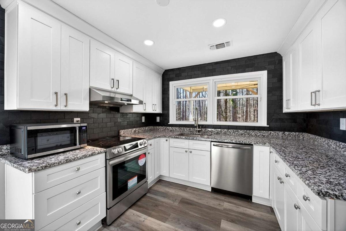 6550 Deerings Lane Peachtree Corners - Photo 10