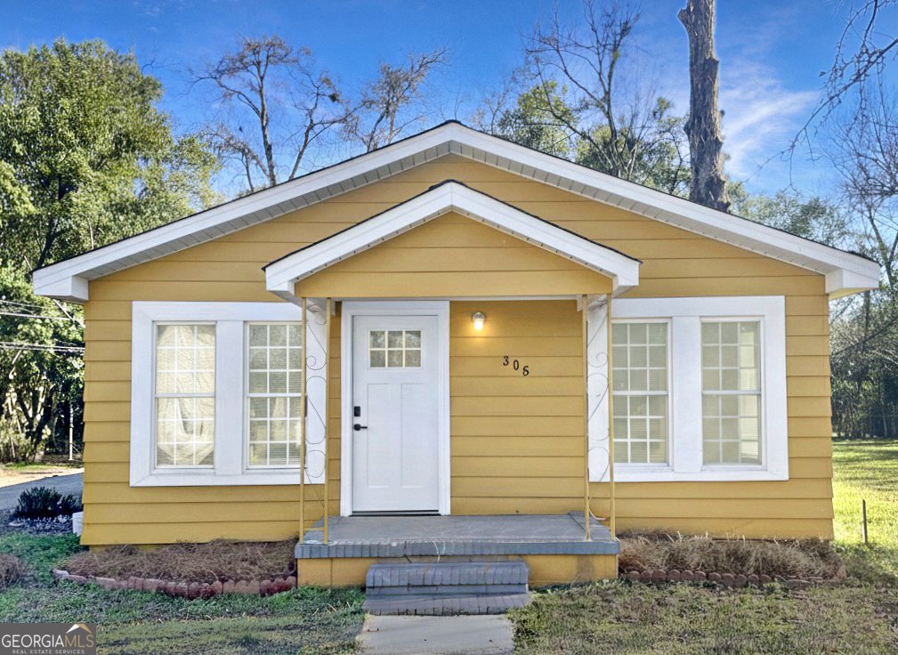 305 Chestnut Street Fort Valley - Photo 1