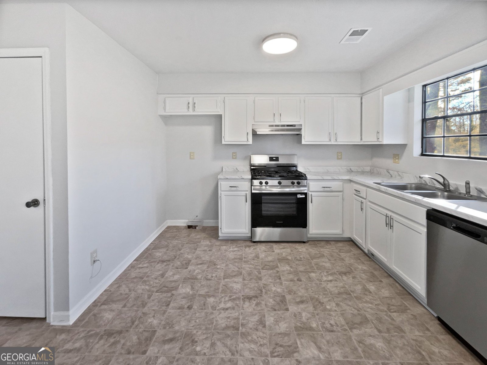 6006 Radford Drive Riverdale - Photo 14