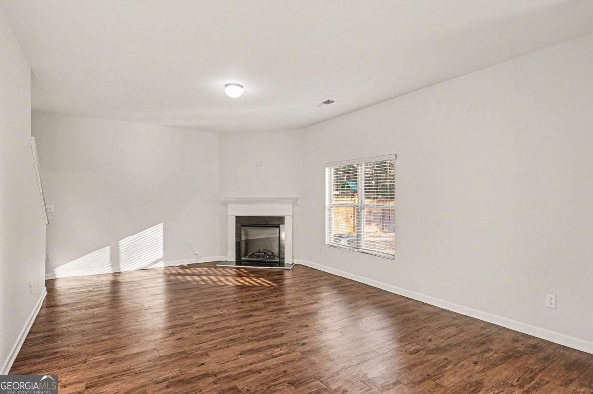 164 Mary Jane Lane Covington - Photo 6